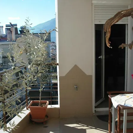 Appartamento σπίτι στο κέντρο της καλαμπάκας